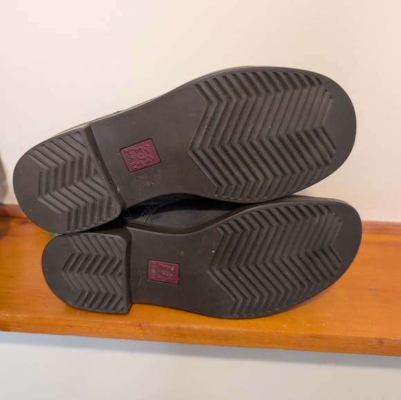 Kodiak Waterproof Leather Lace-Up Boots – Women’s 8 - Picture 7 of 9